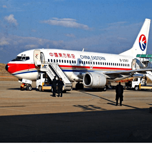 万州五桥空运公司航空快运业稳步发展的原因是什么？